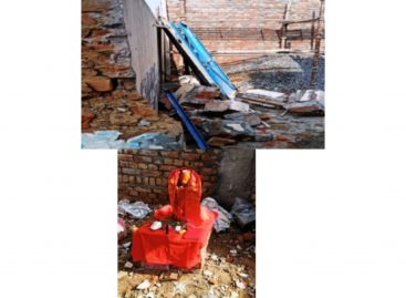 दयाल बाग कॉलोनी में चल रहे ईसाई ट्यूशन सेंटर में कुछ असामाजिक तत्वों ने तोडफ़ोड़ कर 21 जून को जबरन हनुमान मूर्ति रख दी और अब कह रहे हैं कि ये लोग जानवर काटते हैं|