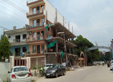 सारा खेल निगमायुक्त और स्थानीय विधायक सीमा त्रिखा की मिलीभगत एवं हिस्सा पत्ती के बिना तो खेला नहीं जा सकता।