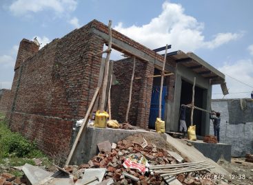 वैध-अवैध का खेल चलेगा, नेता-प्रशासन मेल रहेगा   सरूरपुर में निगम के तोड़े भवन पुनः बनने शुरू 