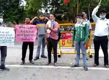 अपना ही आदेश कोर्ट न लागू करा सके और पीड़ित परिवार समेत भुकमरी के कगार पर