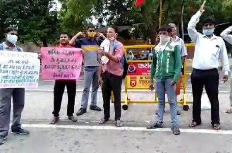 अपना ही आदेश कोर्ट न लागू करा सके और पीड़ित परिवार समेत भुकमरी के कगार पर
