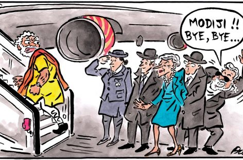 मोदी जी ने मन की बात में स्वदेशी खिलौने बनाने की बात इसलिये की थी क्योंकि रिलायंस के अम्बानी ने एक खिलौने बनानी वाली बड़ी कंपनी खरीदी थी और उस के लिये अम्बानी को हरिद्वार में ‘टाय पार्क’ के नाम पर जमीन अधिग्रहित करके दी जा रही है।