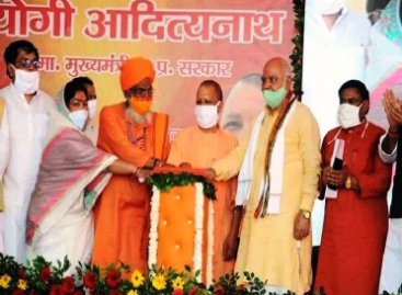 6 दिसम्बर 1992 को अयोध्या में हुई जिस घटना को सैकड़ों पत्रकारों ने अपनी नंगी आंखों से देखा हो, उसमें अदालत को कोई साजिश नहीं दिखी