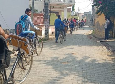 युवकों का साइकिल अभियान  पहुंच रहा है गांव-गांव…