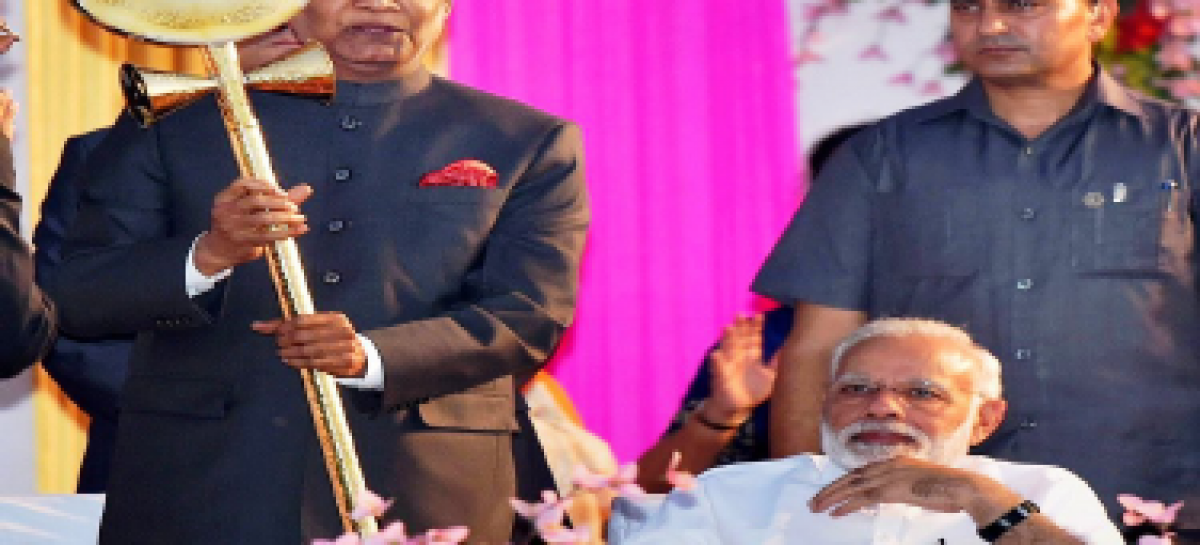 मदर आफ डेमोक्रेसी+टू मच डेमोक्रेसी=मोडीक्रेसी…