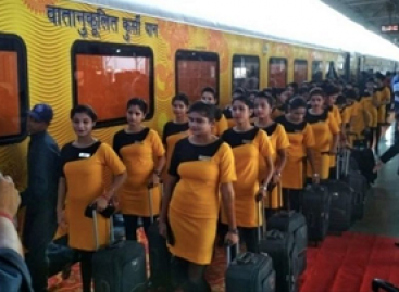 टिकट नहीं कट रही है बाबू, जेब कट रही है!