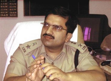 शराब का अवैध धंधा पुलिस के संरक्षण में ही चल सकता है