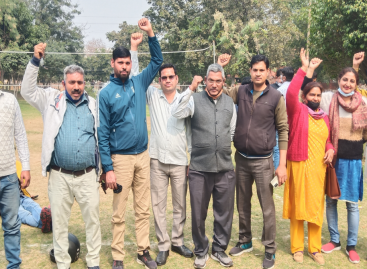 शिक्षकों से पढ़ाई नहीं करवानी, बाकी सभी काम करवायेंगे