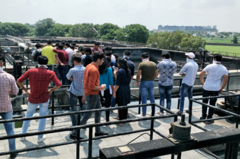 मैनहोल में गिरने व सीवेज सफाई मौतें थम नहीं रहीं
