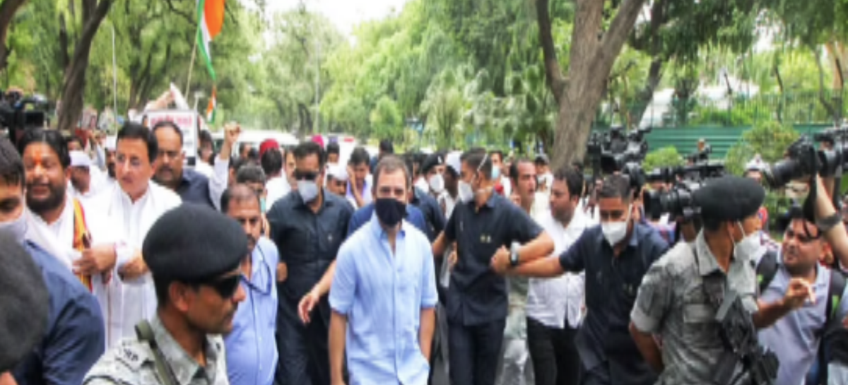 अडानी को मिले हसदेव जंगल के कोयला खदान का काम  रोके जाने से राहुल गांधी लिए गये ईडी के निशाने पर?