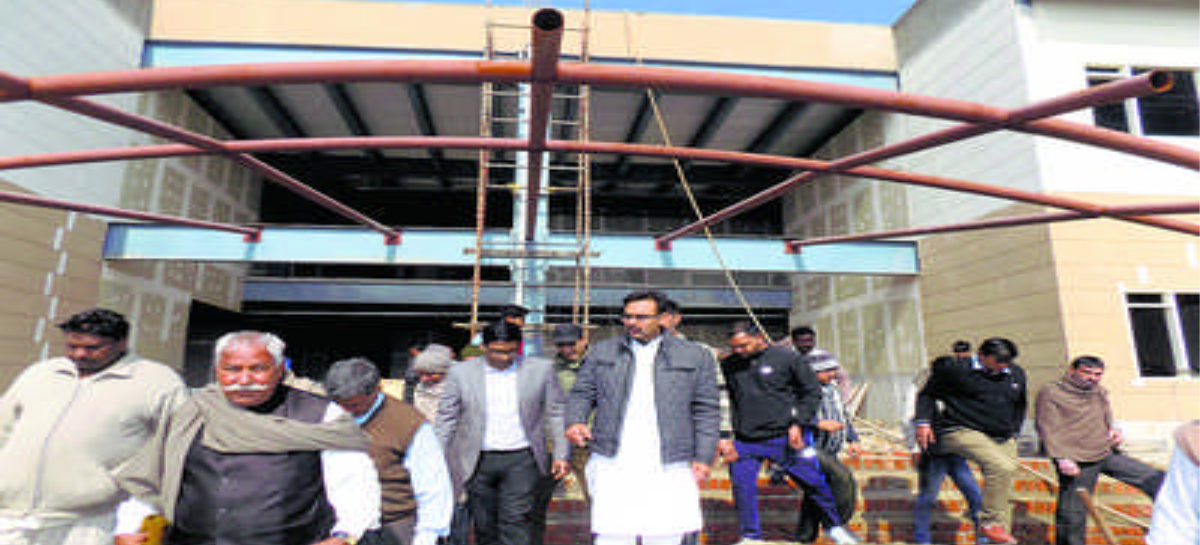 कुटेल स्थित मेडिकल विश्वविद्यालय को जनवरी 2023 से चालू करने का दावा
