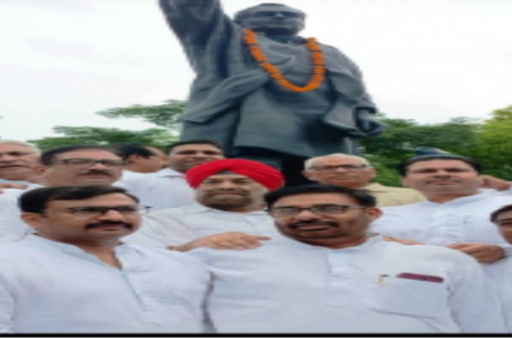 राजीव गांधी ने देश की एकता के लिए जीवन का बलिदान दिया पूर्व पीएम राजीव गांधी की जयन्ती पर हुईं सर्व धर्म प्रार्थना, दी  श्रद्धाजंलि