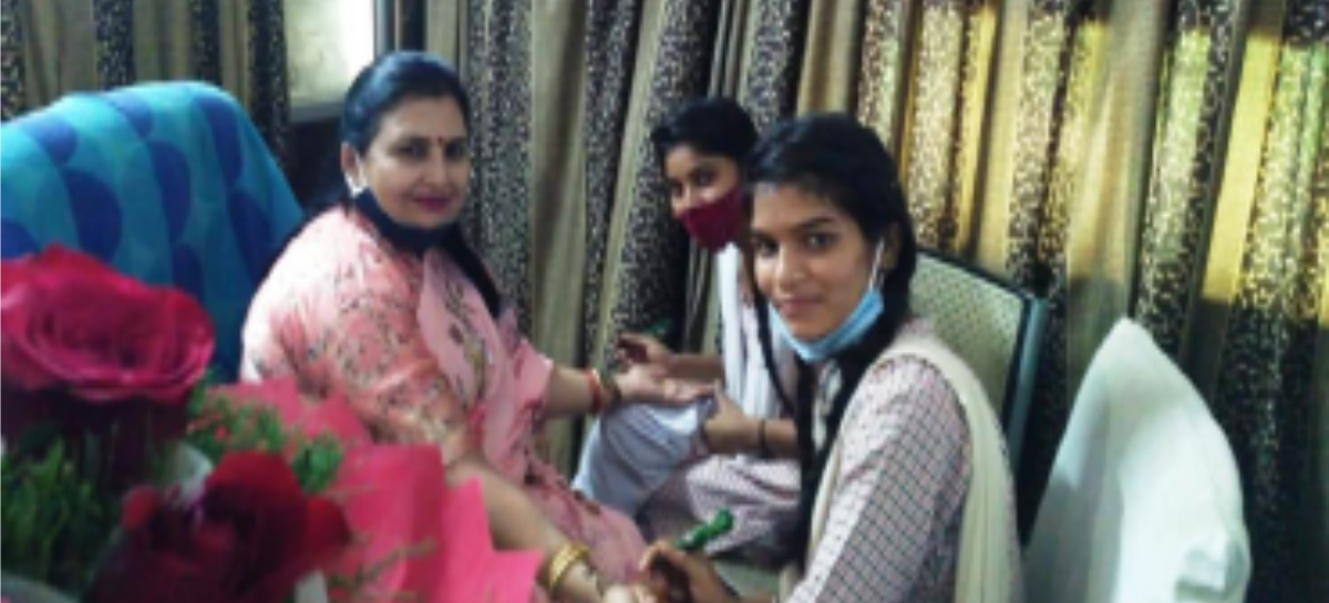 उपायुक्त की कड़ी फटकार के बाद डीईओ मुनीष चौधरी ने तिरंगे के नाम पर वसूली का फरमान वापस लिया