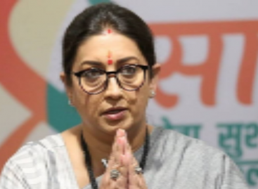 ये है साहस की पत्रकारिता : इंडियन एक्सप्रेस ने स्मृति ईरानी और दिल्ली हाईकोर्ट को आइना दिखाया!