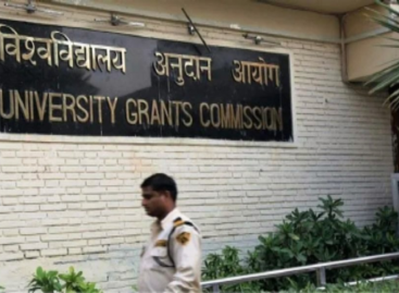 पूरी की पूरी शिक्षा ही मोदी सरकार के निशाने पर