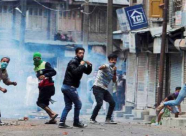 कश्मीर: इतिहास का तोडऩा-मरोडऩा शांति की राह में बाधक