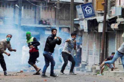 कश्मीर: इतिहास का तोडऩा-मरोडऩा शांति की राह में बाधक