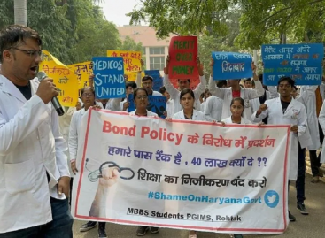 खट्टर के झांसे में आने वाले नहीं मेडिकल छात्र