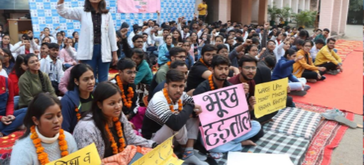 नई पैकिंग में पुराना शगूफा : खट्टर के छलावे में आने वाले नहीं मेडिकल छात्र