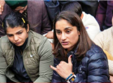 विनेश फोगाट विवाद पर फूटा महिला फुटबॉल की पूर्व कप्तान सोना चौधरी का गुस्सा- ‘जब मैंने आवाज उठाई तो कैरेक्टर पर लगाए ‘लांछन’