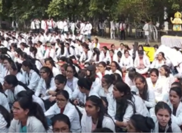 खट्टर ने मेडिकल छात्रों की फीस तो 10 लाख कर दी फिर भी फैकल्टी के पद खाली