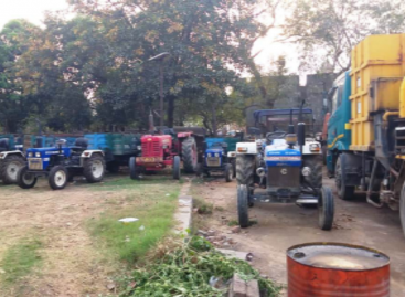 बर्बाद हो रहे सीएसआर में मिले नगर निगम के 25 टै्रक्टर, एक साल बीता, न कराया रजिस्ट्रेशन, न ही बीमा