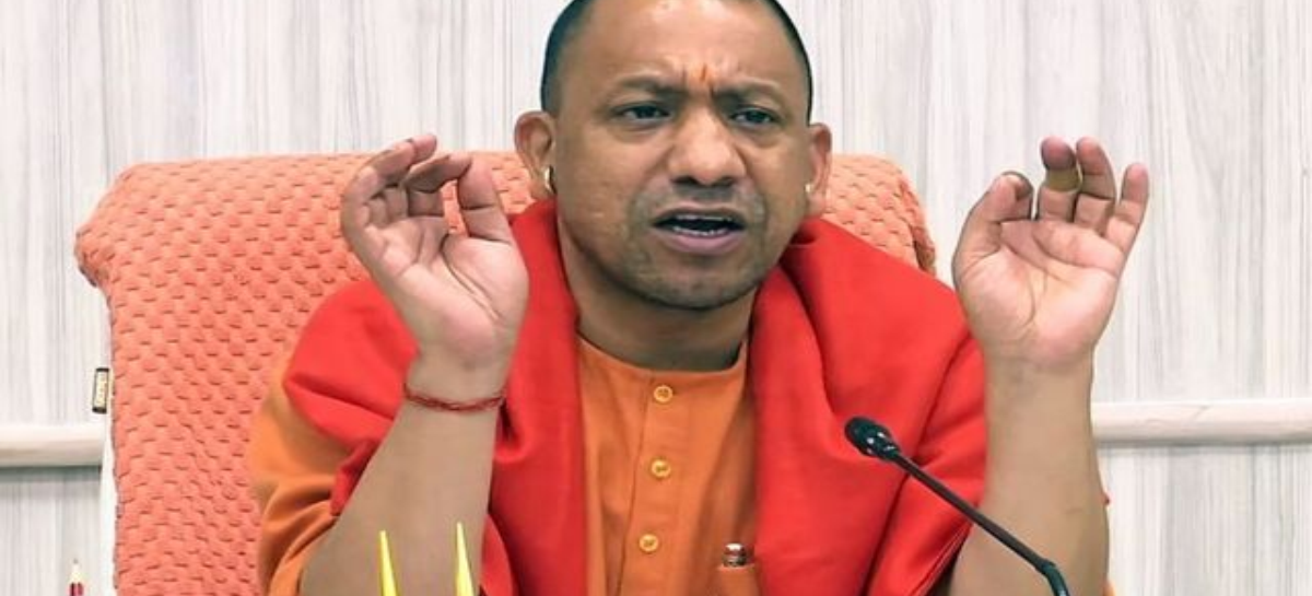 योगी सरकार द्वारा रामनवमी में सभी जिलों को एक लाख रुपये दिए जाने के खिलाफ इलाहाबाद हाईकोर्ट में दाखिल हुई याचिका
