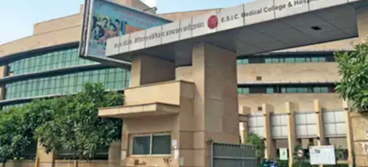 ठरकी डॉक्टर वर्मा बर्खास्त, पत्नी की भी गई नौकरी