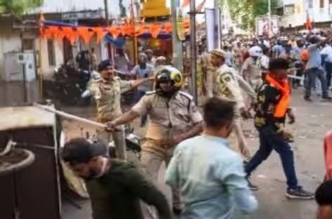 पुलिस पर दंगाइयों की तरफ़ होने के आरोप बेबुनियाद हैं, पुलिस अब खुद दंगाई है, मौका मिलते ही साबित करेगी….