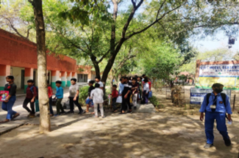 नाम बदलने से स्कूल नहीं बन जाता सेंटर फॉर एक्सिलेंस