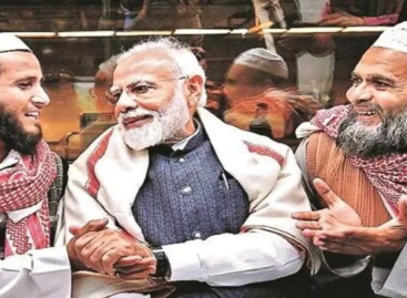मोदी और योगी को मुसलमानों का सहारा