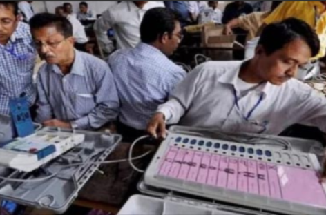 लोकसभा चुनाव के नतीजों के बाद लोकतंत्र और संविधान पर खतरा फिलहाल टल गया