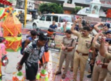 अन्धविश्वास बढ़ाने को कांवडिय़ों की सेवा के लिये तत्पर सरकार