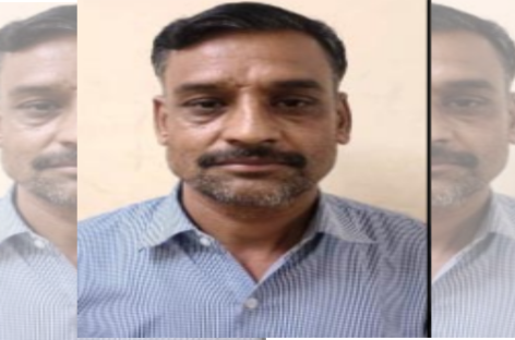 मालिक की दुकान में ही करता था चोरी, पकड़ा गया