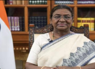 महामहिम जी, कम से कम आप तो महिलाओं को बराबरी की नजर से देखिए!