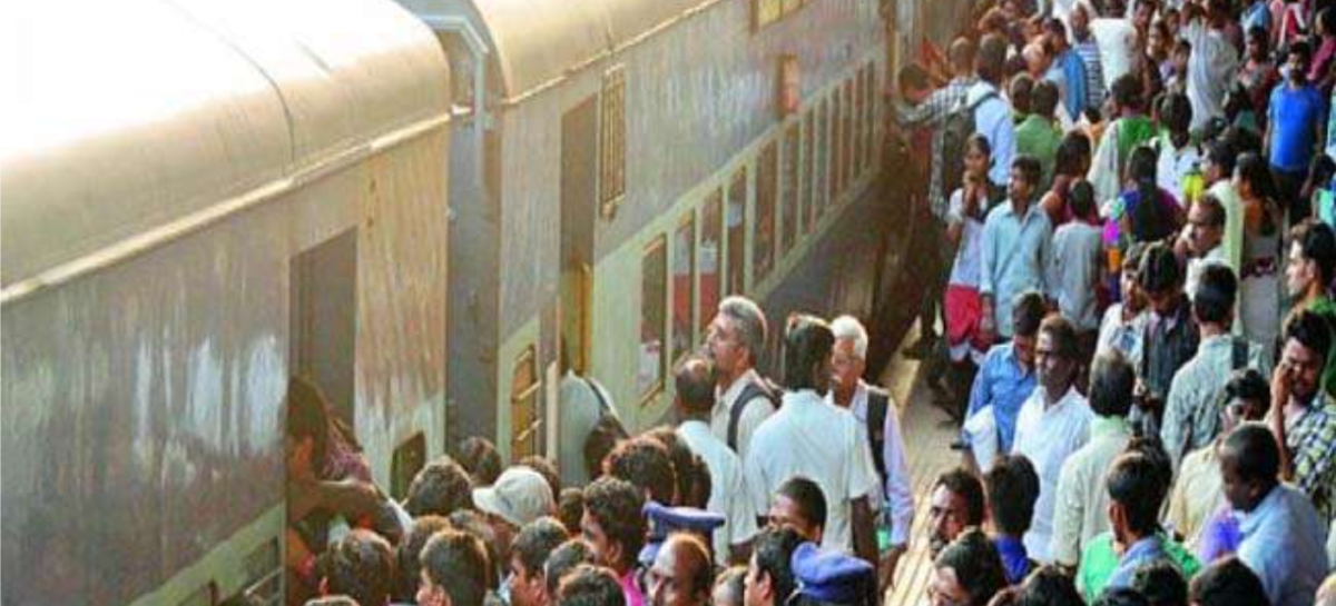 ख्वाब मेट्रो का दिखाते हैं, शटल ट्रेन तक चला नहीं सकते