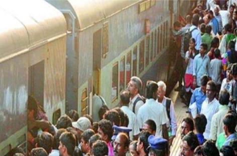 ख्वाब मेट्रो का दिखाते हैं, शटल ट्रेन तक चला नहीं सकते