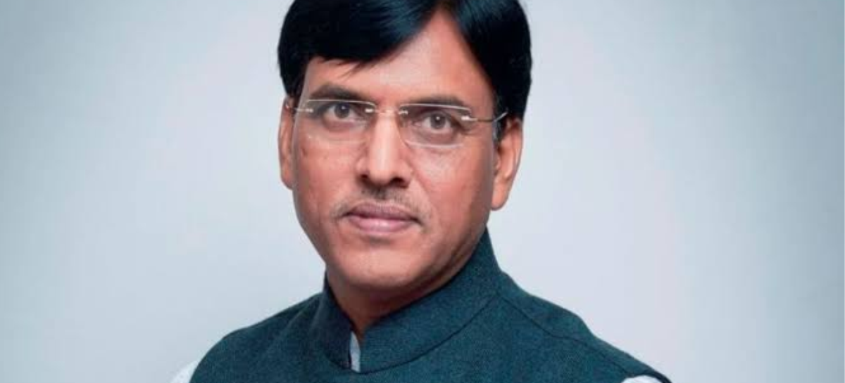 ईएसआईसी मुख्यालय में चला मंत्री का टोरा हरामखोरों में मची भगदड़, वीआरएस के दिए नोटिस
