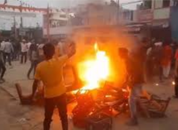 बहराइच हिंसा : किसी के घर पर भारी भीड़ के साथ जबरन चढ़कर नारेबाजी, तोडफ़ोड़ क्या अपराध नहीं?