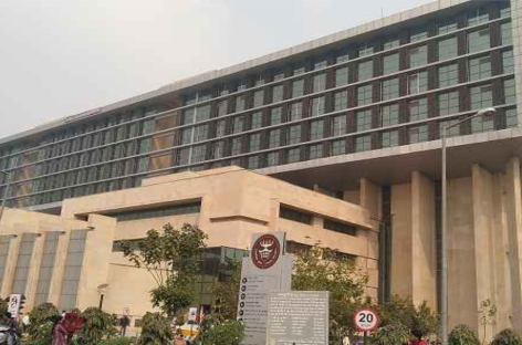 ईएसआईसी मेडिकल कॉलेज अस्पताल में स्टाफ वृद्धि, अपर्याप्त