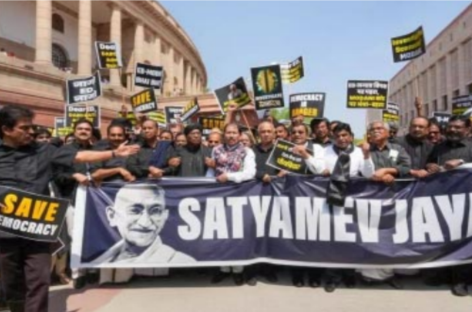 मुठभेड़ की राजनीति और लोकतंत्र में मनमानापन