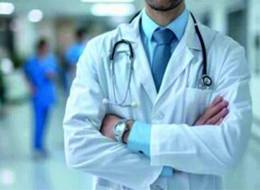 पीजी की तैयारी में छ: लाख डॉक्टर घरों में बैठे हैं