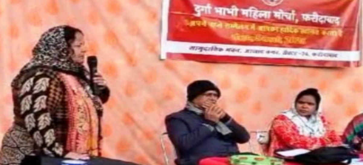 ‘जिंदा हैं, तो जिंदा नजऱ आना ज़रूरी है’