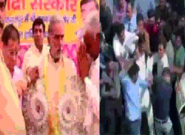 अंधभक्त तो ऐसे ही पिटते रहेंगे, पुलिस भी रिपोर्ट दर्ज नहीं करेगी