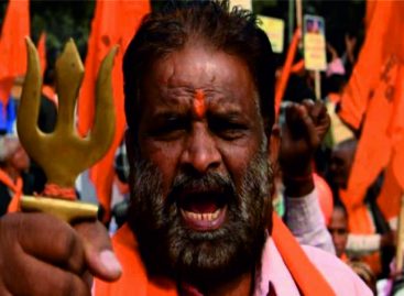 भारत के हिन्दू राष्ट्रवाद ने इस्लाम और ईसाई धर्म के “विदेशी” होने का खड़ा किया हौवा ताकि साबित हो जाये कि आर्य इस भूमि के हैं मूलनिवासी