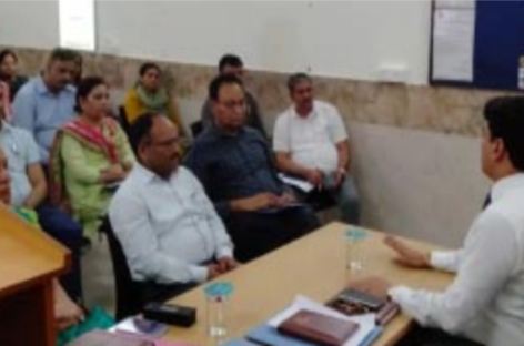 सरकारी बीके अस्पताल में इलाज तो दो सरकार, फिर प्राइवेट बेड भी बेच लेना