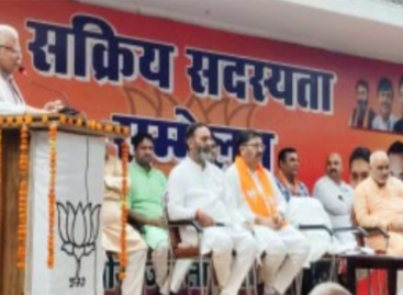 सक्रिय कार्यकर्ताओं को संघी झूठ का पाठ पढ़ा गए केन्द्रीय मंत्री मनोहर लाल खट्टर