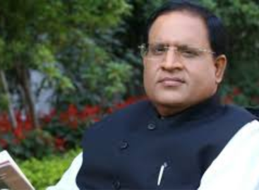 मंत्री ने जाति पूछी, बोले ‘हरामजादे तुम जैसों  को तो कमरे में बंद कर जूतों से मारना चाहिए’