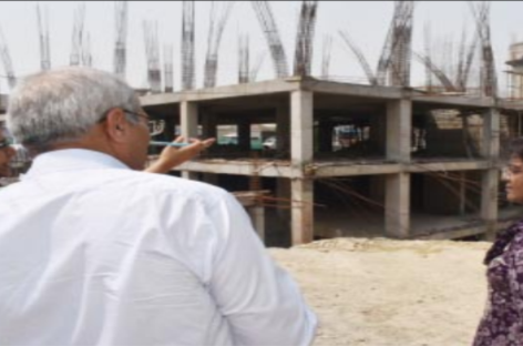 कार्य की धीमी गति तथा लेबर कम मिलने पर पेनल्टी लगाने के निर्देश