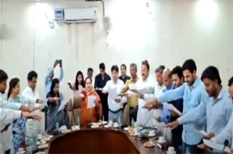 मेयर महोदया, जुमलेबाजी से इंदौर जैसा नहीं बनेगा शहर